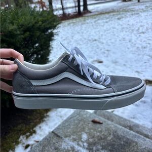 Old Skool Shoe - Vans Men's Gray and White Sneakers